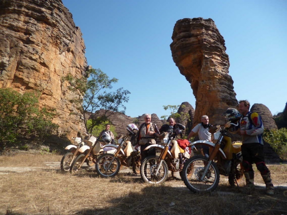 L'AFRIQUE à MOTO... vivez un raid extraordinaire et convivial! - AFRICA RIDE randonnées raids moto en Afrique