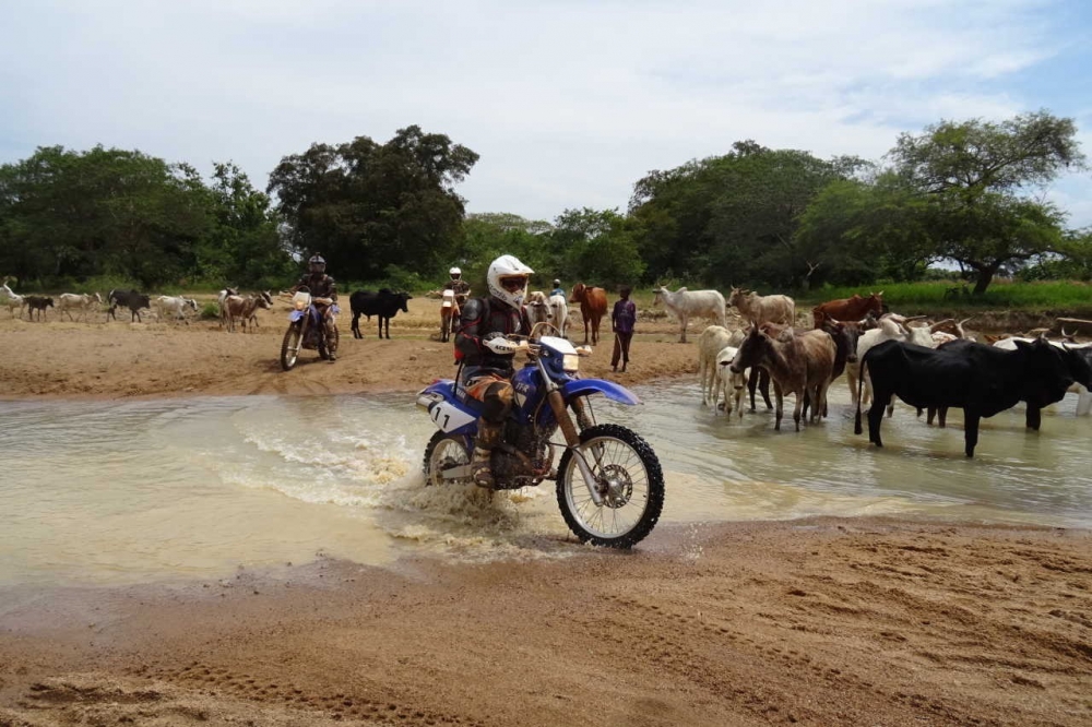 WEST AFRICAN TOUR - AFRICA RIDE randonnées raids moto en Afrique